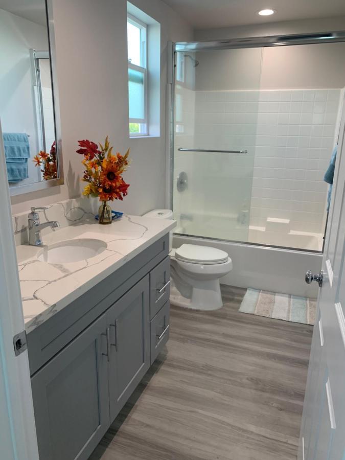 Private Room In New Appartment With Full Bath Los Angeles Extérieur photo