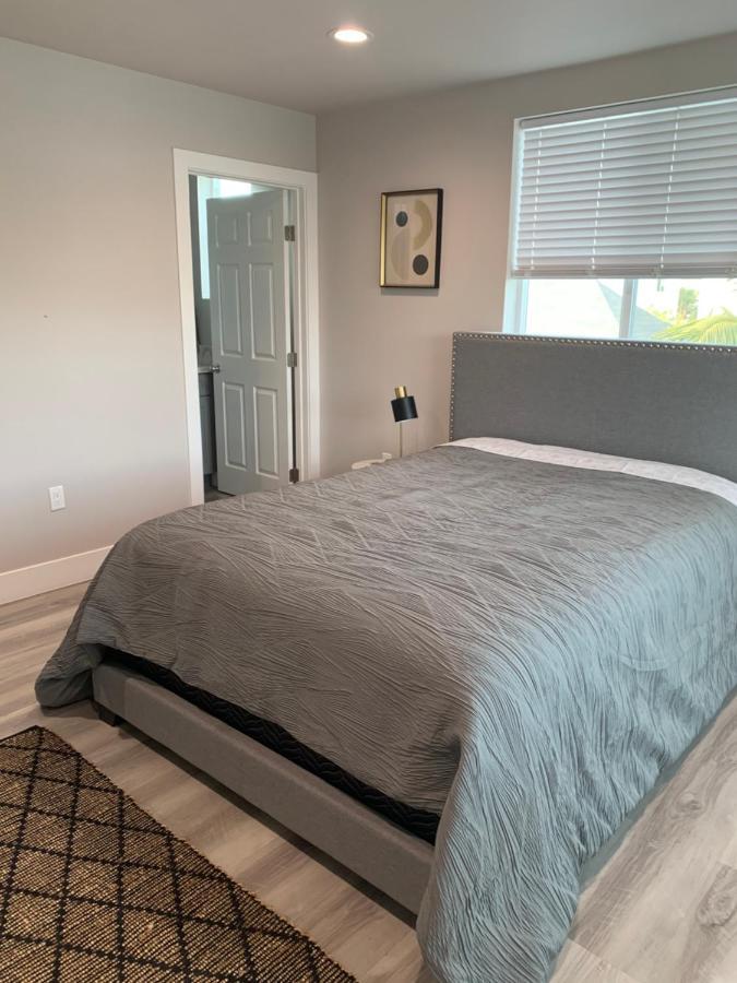 Private Room In New Appartment With Full Bath Los Angeles Extérieur photo